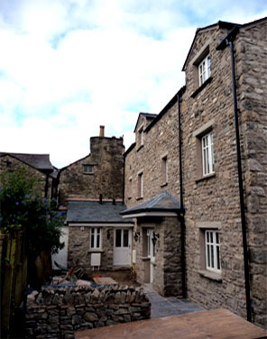 Building renovation in Cumbria by Lanquest Properties, Builders